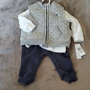 NWT. Calvin Klein 3pc set